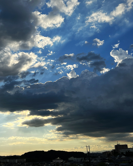 「雲を駆って進む方」